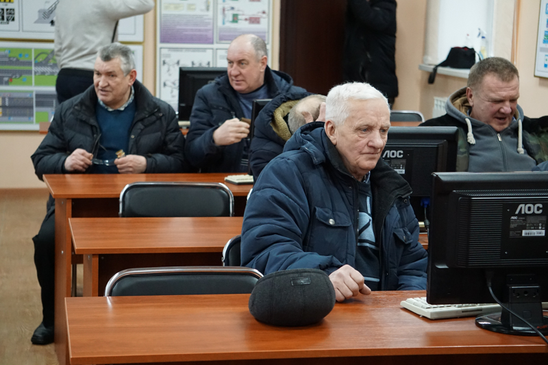 Инструктаж с водителями школьных автобусов прошел сегодня в филиале «Автобусного парка № 1»