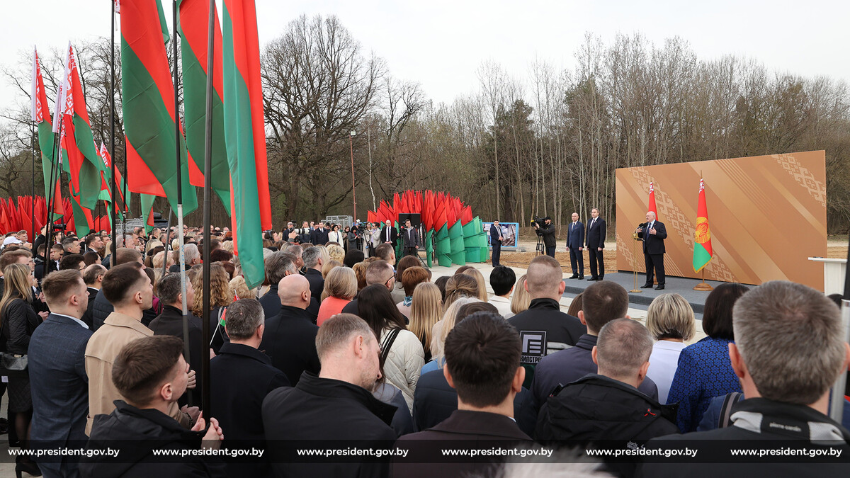 Александр Лукашенко прибыл с рабочей поездкой в Гродно