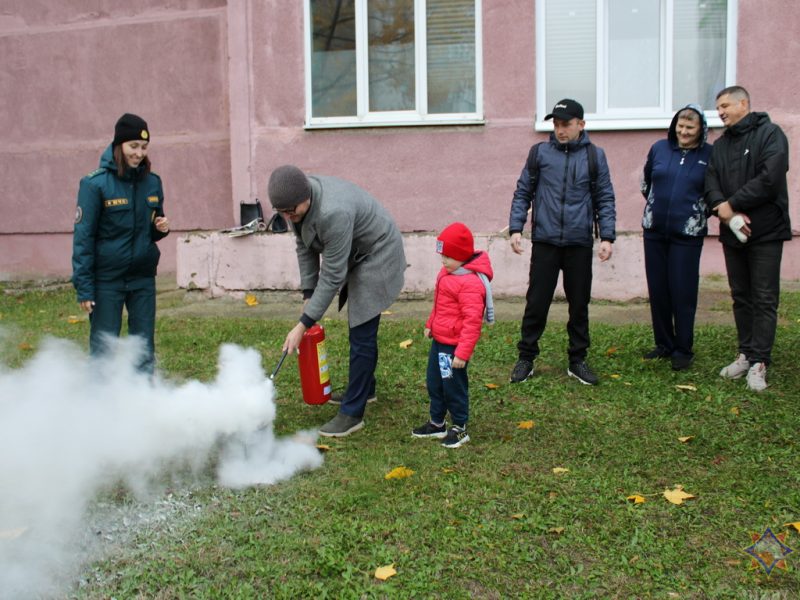 Общежитие ЗАО «Калинка» посетили солигорские спасатели