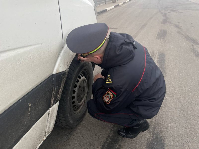 Нарушители есть! Сотрудники ГАИ проверили солигорские маршрутки